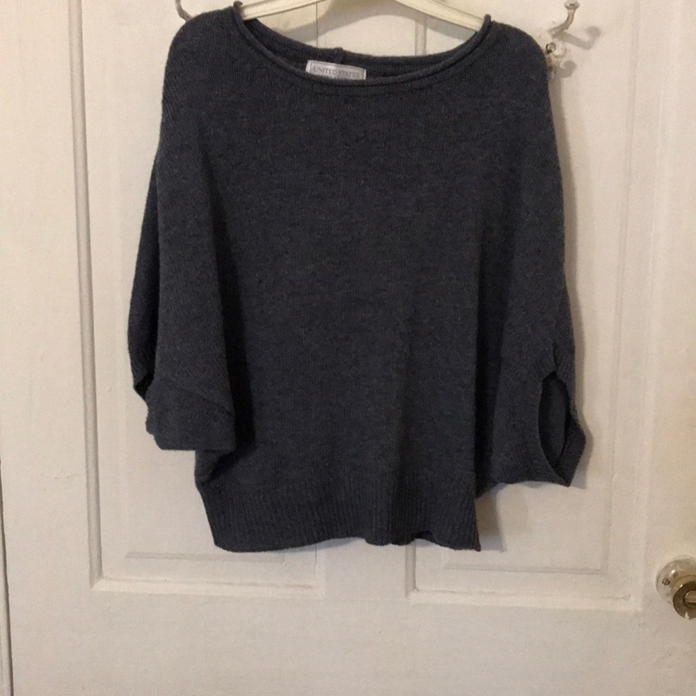 United States sweaters size Medium.